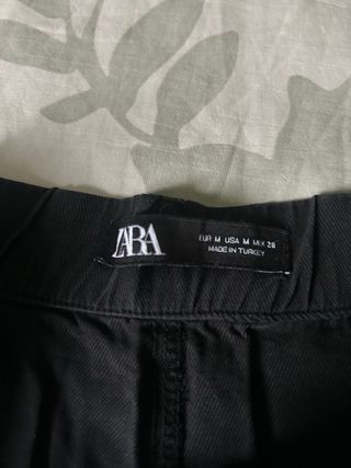 Bermuda Zara Negra