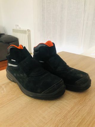 Botas de Seguridad Base Talla 43