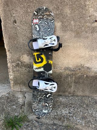 Tabla 125cm , fijaciones  Burton y Botas Infantil 