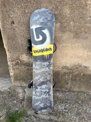 Tabla 125cm , fijaciones  Burton y Botas Infantil 