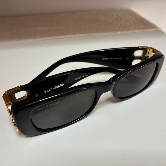 Gafas de Sol Balenciaga Negras y Doradas