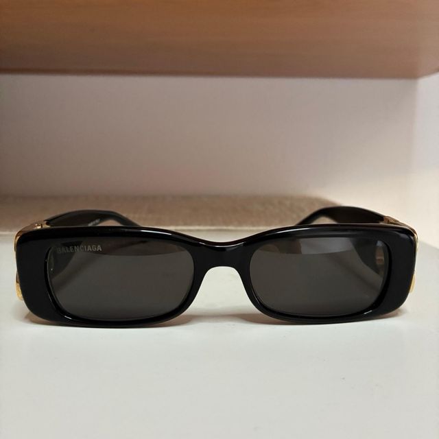 Gafas de Sol Balenciaga Negras y Doradas