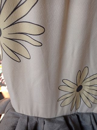Corpiño y falda flamenca beige con flores amarilla