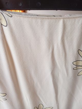 Corpiño y falda flamenca beige con flores amarilla