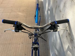 Bicicleta de ciudad 
antigua bicis de carre