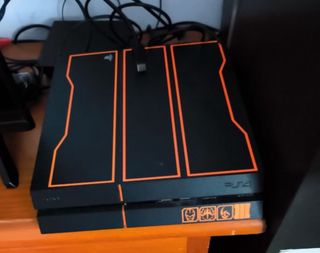 PS4 1TB Edición limitada.