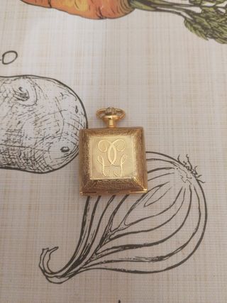 Reloj de bolsillo antiguo