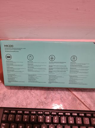 Logitech MK220 Combo Tastiera e Mouse Wireless