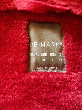 Cazadora roja piel sintética de Primark