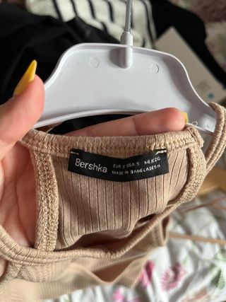Lote 3 camisetas niña Bershka y Pull&Bear