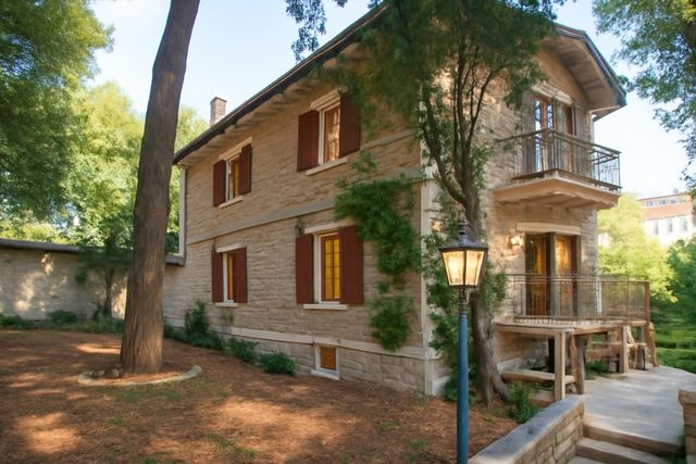 Villa in vendita tra Lazio Toscana e Umbria parco