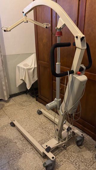 GRÚA PARA PERSONAS 