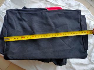 Borsa da bicicletta nera e rossa