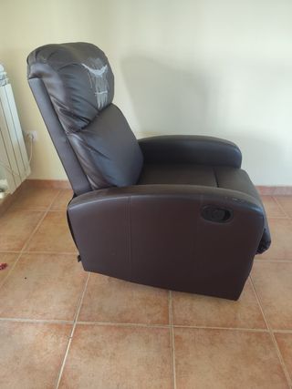 Sillón reclinable polipiel marrón