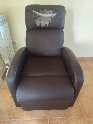 Sillón reclinable polipiel marrón