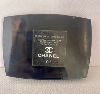 Polvos Chanel Negro