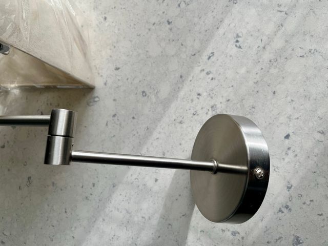 Lámpara de pared moderna tela y metal