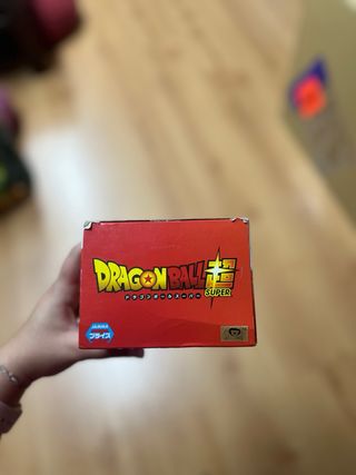 Figura Banpresto Goku Super Saiyan God