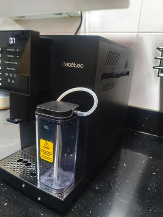 Cafetera Cecotec Cremmaet Compaccino