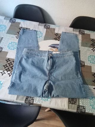Pantalón vaquero azul