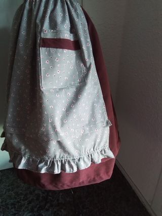 Traje Regional Niña Gris y Burdeos  7 años