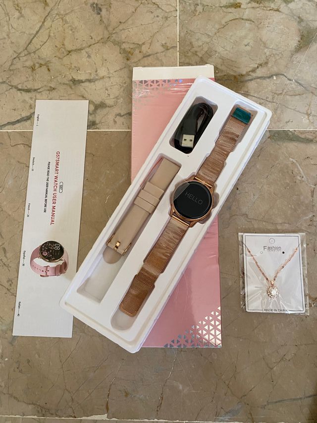 Orologio smartwatch con chiamate + accessori