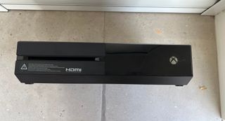 Xbox One con 2 mandos + FIFA 19 + Call of Duty AW