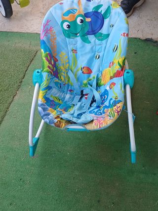 Mecedora para bebé con diseño de tortuga