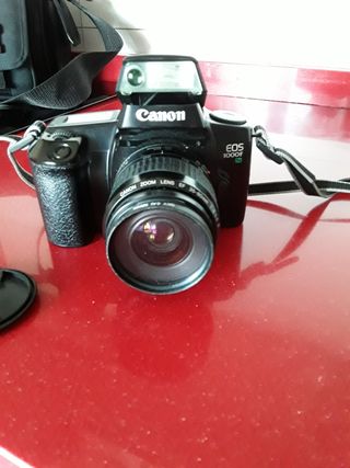 Cámara Canon EOS 1000F Analógica Negra