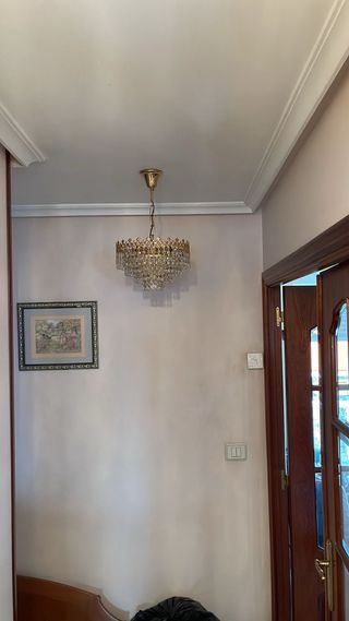 Lámpara colgante decorativa dorada