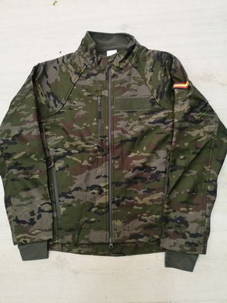 Chaqueta militar camuflaje