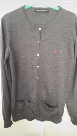 Jersey Purificación García Gris