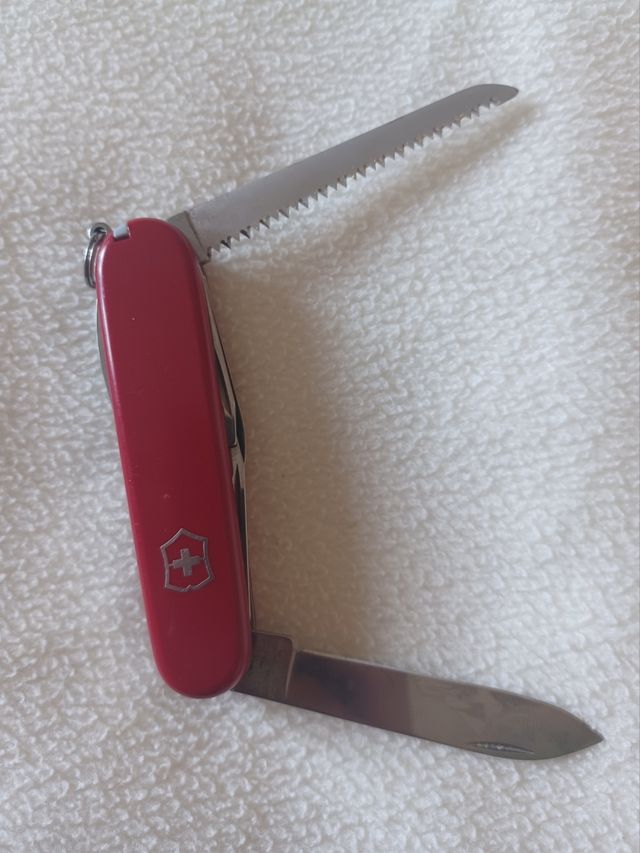 Coltellino svizzero multiuso rosso