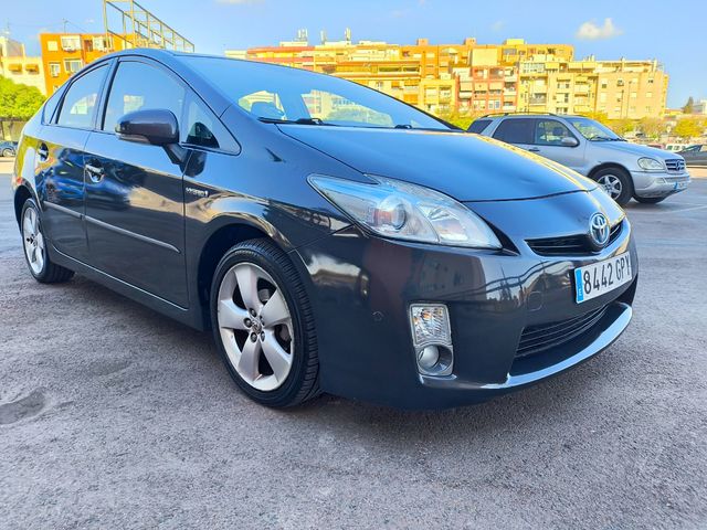 TOYOTA Prius 1.8 HSD EXECUTIVE