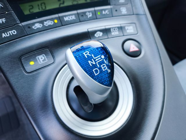 TOYOTA Prius 1.8 HSD EXECUTIVE
