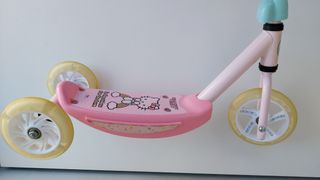 Patinete 3 ruedas led Hello Kitty rosa