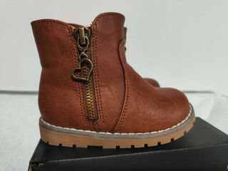 Stivaletti bambina marroni con zip e cuore tg 21.5