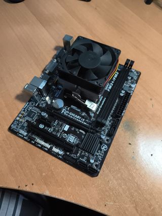 Placa base Gigabyte GA-F2A88XM-DS2