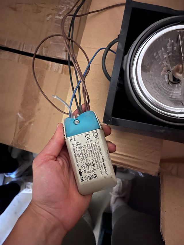 6 Focos de luz para tienda