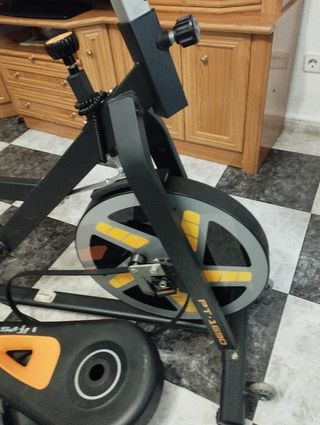 Bicicleta Spinning Salter  PT-1690