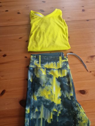 Conjunto deportivo nike,puma
 mujer