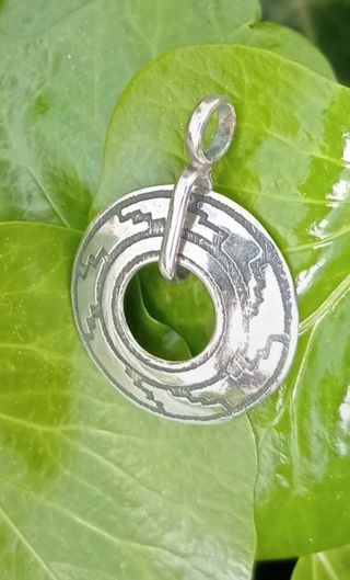 Colgante de plata diseño tribal