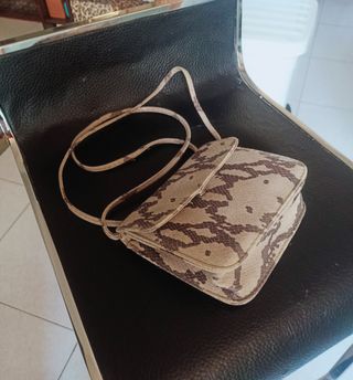 Bolso piel serpiente beige y gris