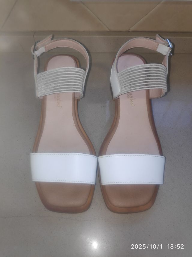Sandalias de mujer  blancas