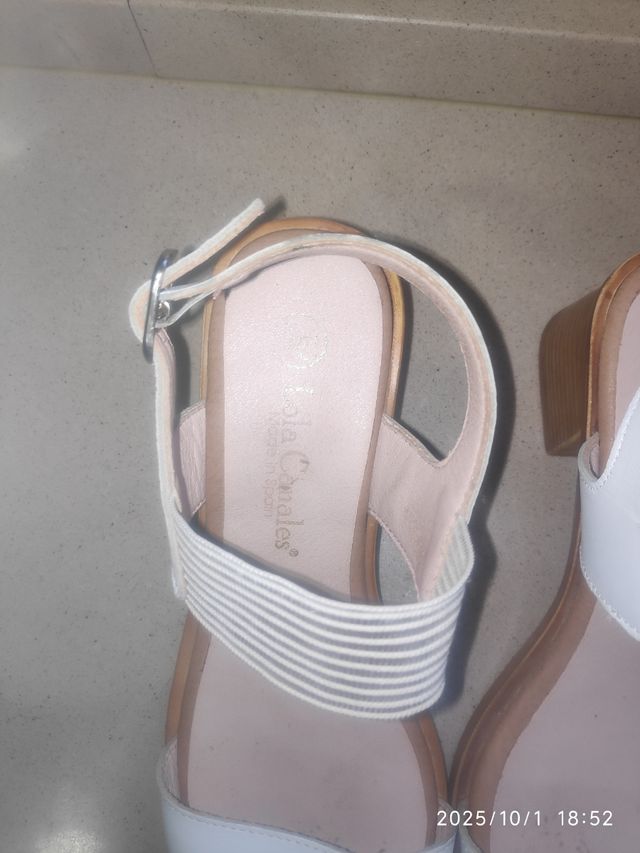 Sandalias de mujer  blancas
