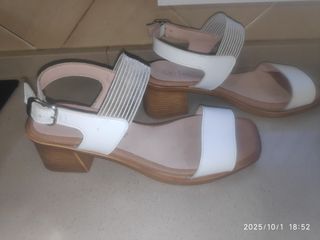 Sandalias de mujer  blancas