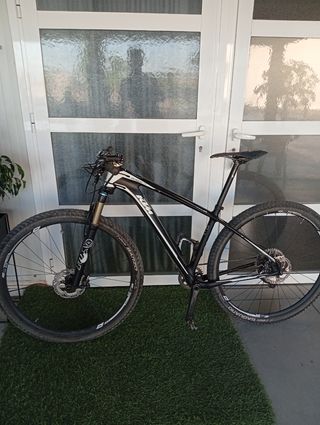 Bicicleta Montaña KTM Mairoon  Carbono Negra