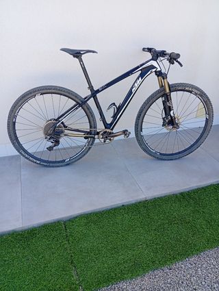 Bicicleta Montaña KTM Mairoon  Carbono Negra