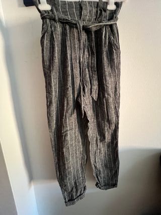 Pantalón de lineas ancho y cómodo