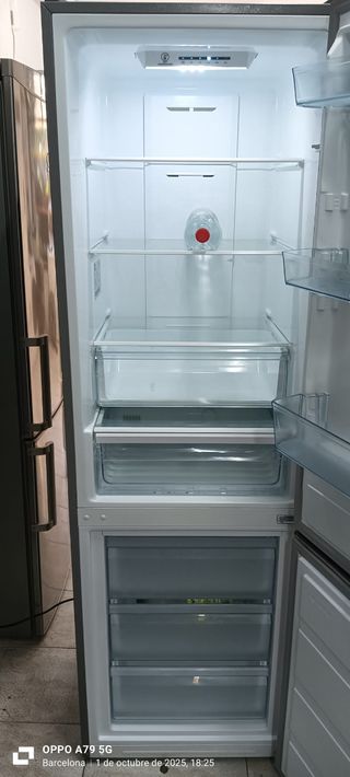 Nevera Combi Teka
No Frost energía A+